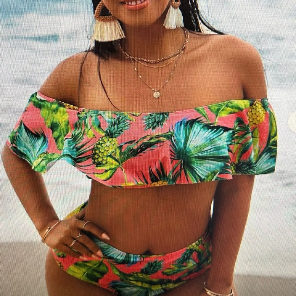 NEW. plus bikini swim suit bathing suit. 4XL